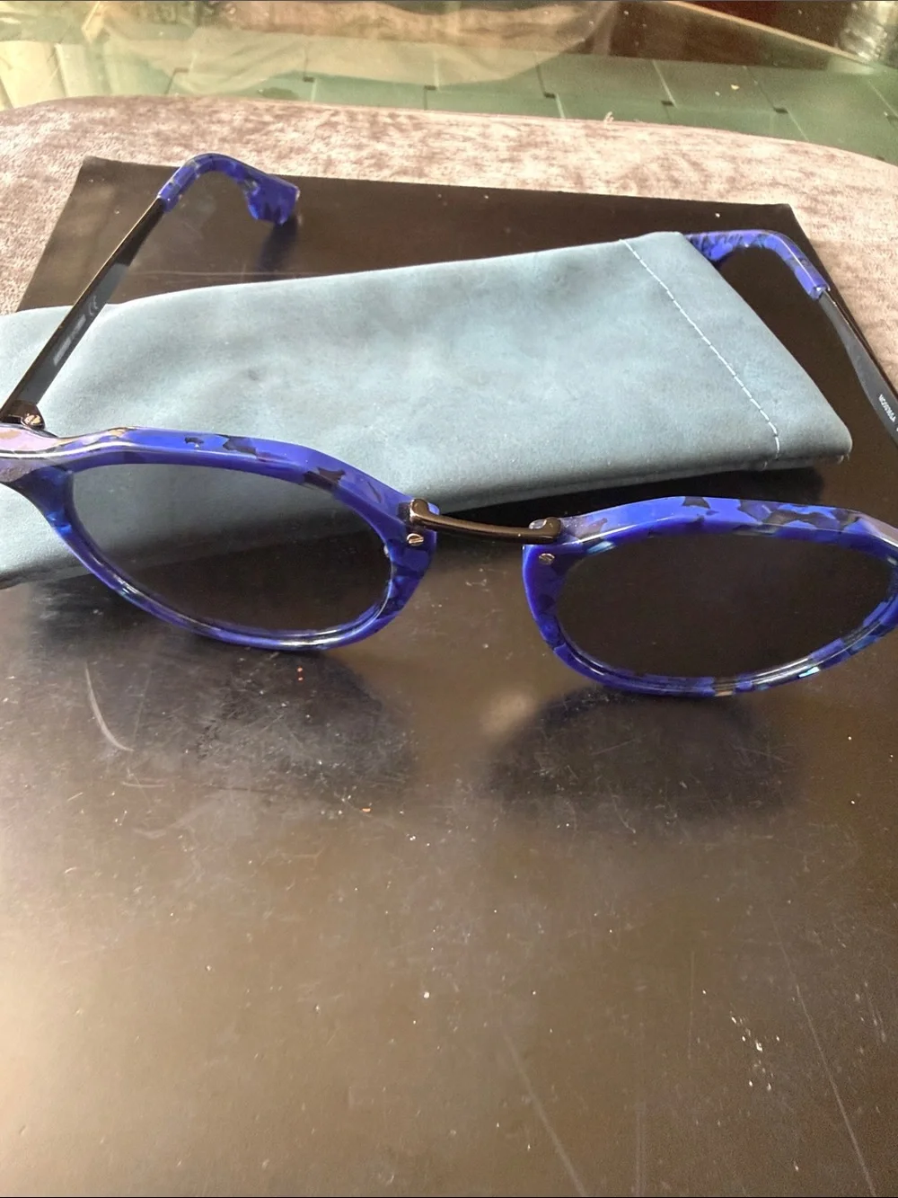McQueen Blue Round Sunglasses - Stylish Women